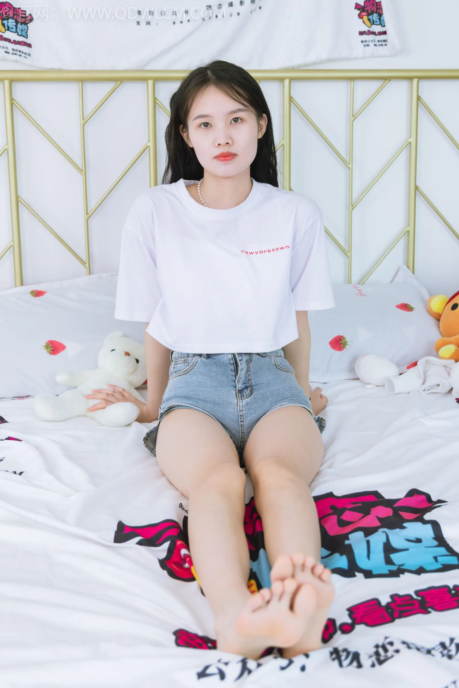 物恋传媒 NO.1559 颜颜-人来人往 [151P]插图2